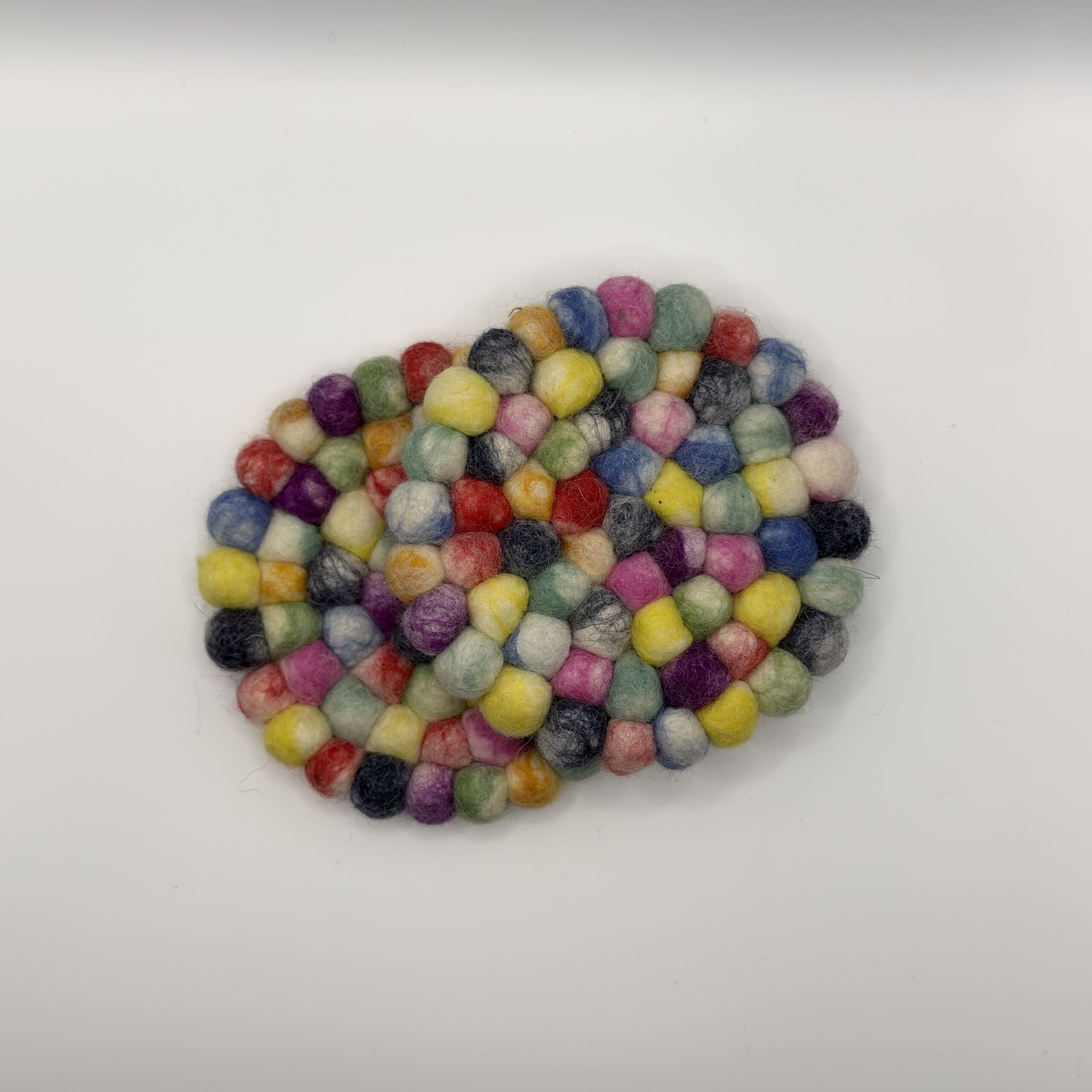 meadow-pebble-coaster-round