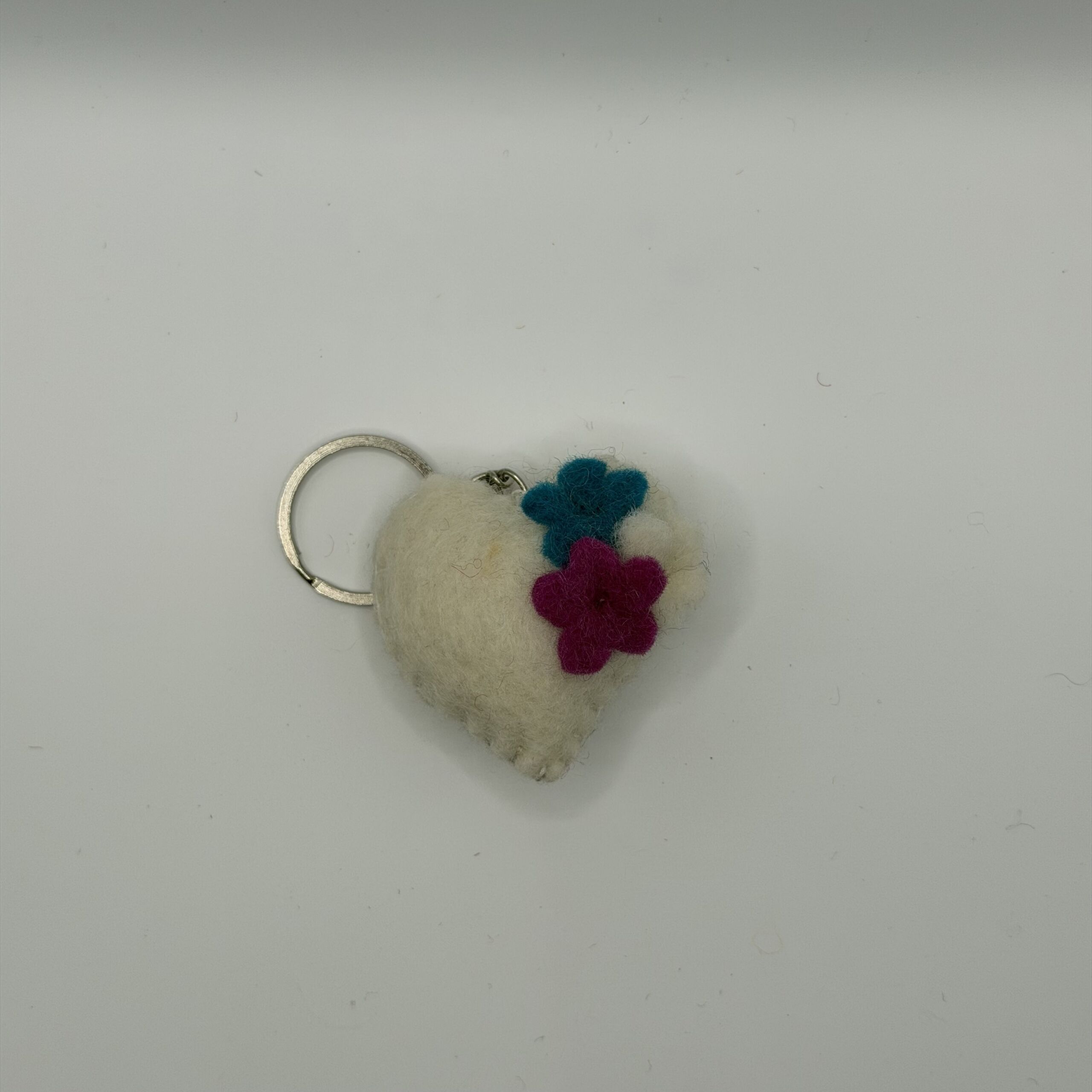 blooming-heart-felt-keyring