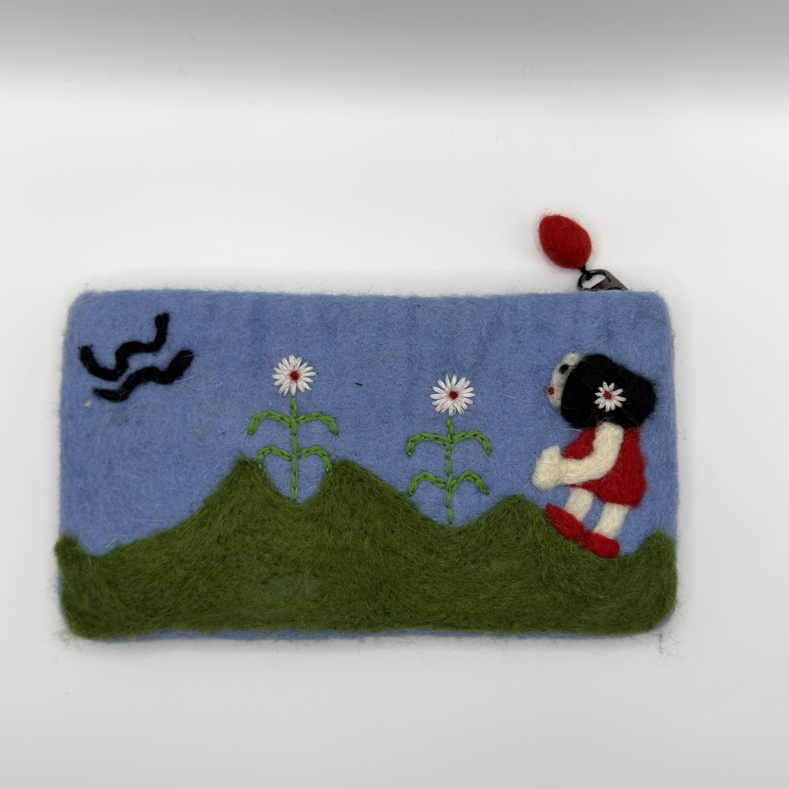 meadow-girl-felt-zipper-pouch