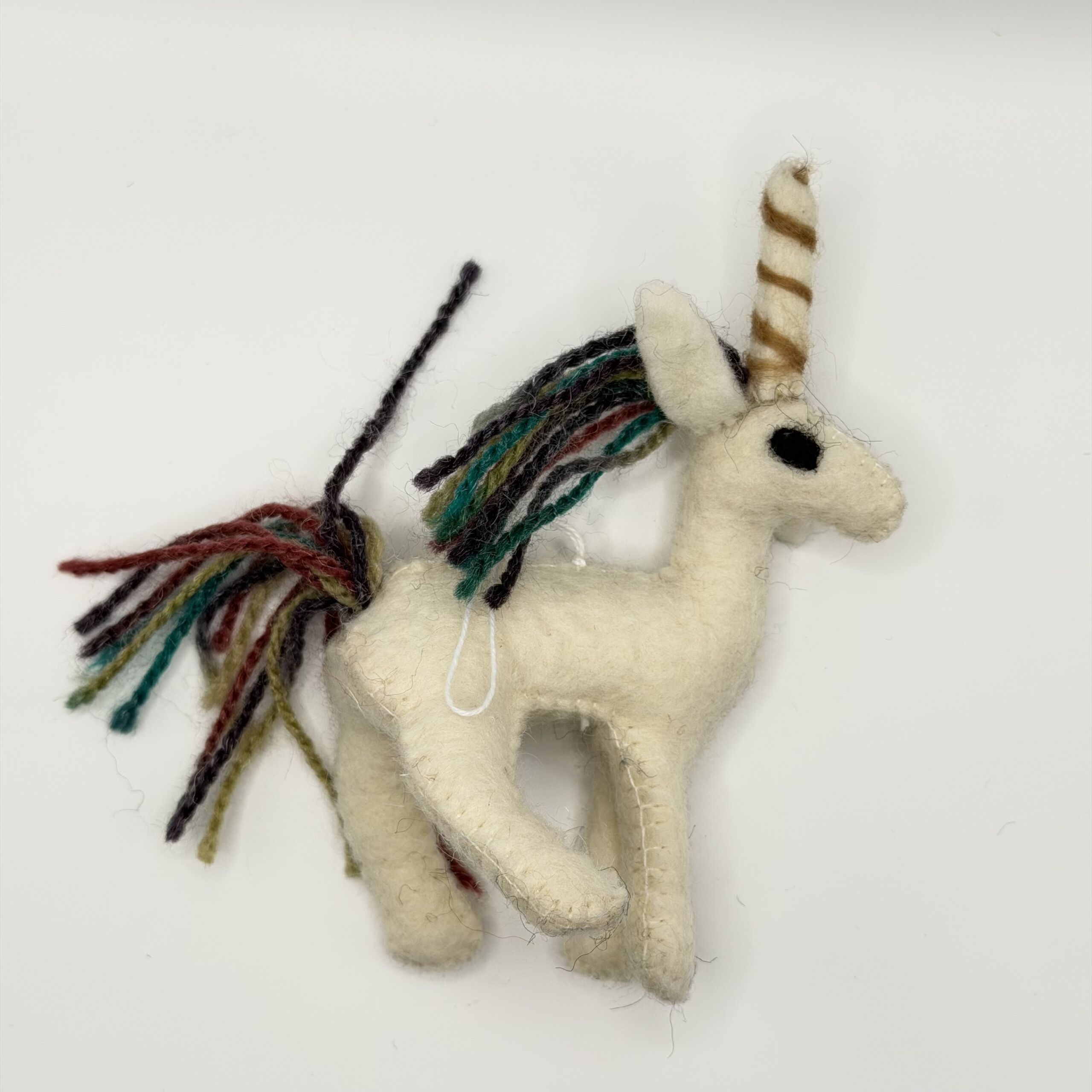 rainbow-mane-felt-unicorn-ornament