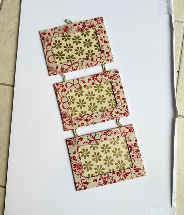 Red Floral Triple Lokta Picture Frame