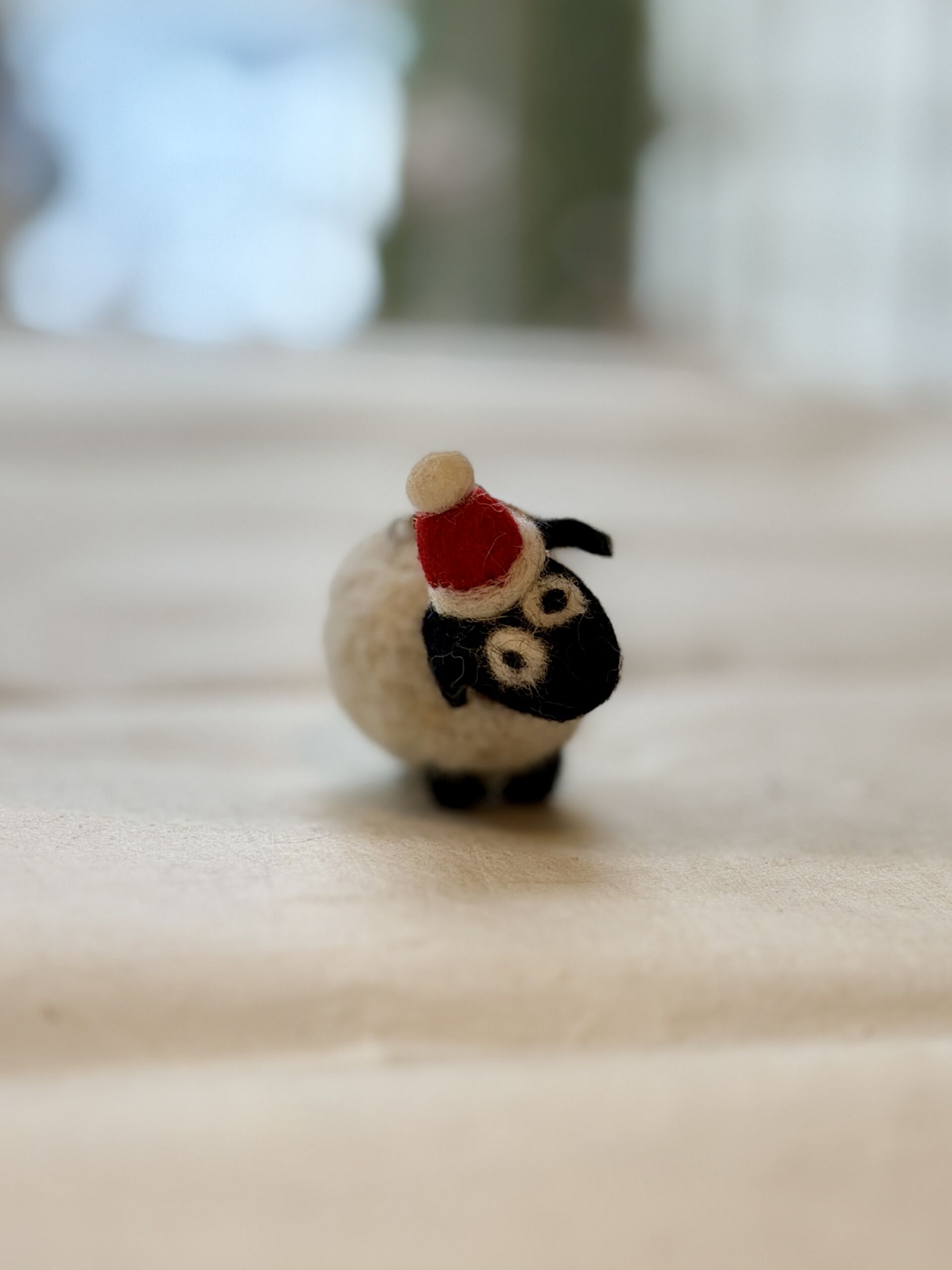 santa-hat-felt-sheep-ornament
